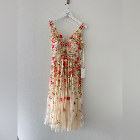 MAC DUGGAL NWT White V Neck Sleeveless Midi Floral Beaded A Line Dress 4 - Picture 6 of 12